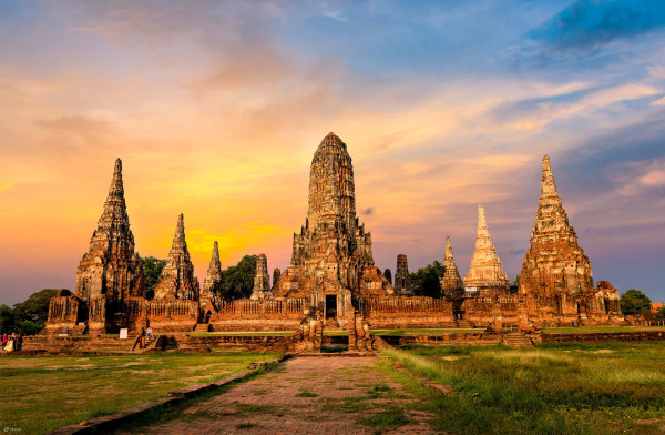 12 Tempat Wisata di Thailand, Nomor 5 Surganya Pecinta Belanja