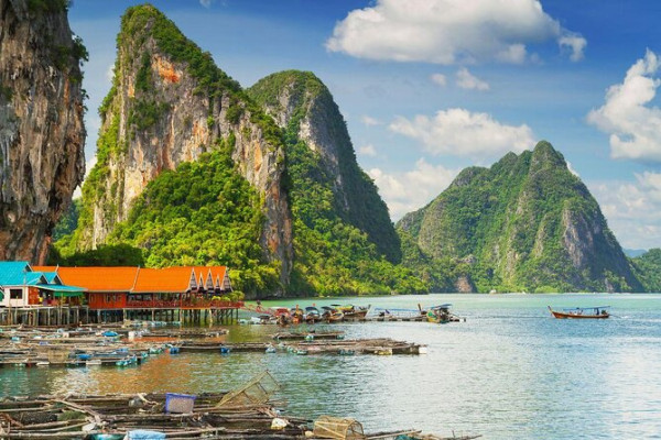 12 Tempat Wisata di Thailand, Nomor 5 Surganya Pecinta Belanja