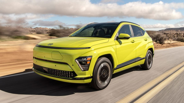 Mobil Listrik Pertama dengan Baterai Buatan Lokal, Ini Keunggulan Hyundai Kona Electric