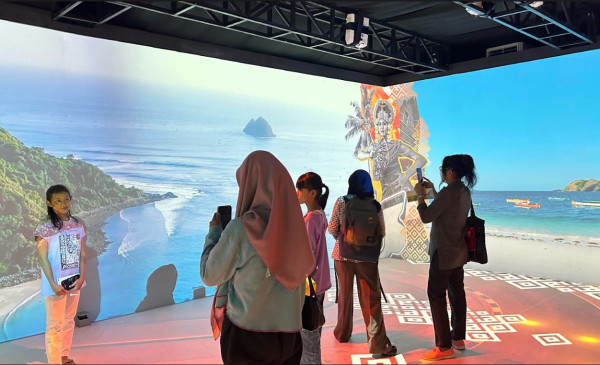 Wonderspace di Stasiun MRT Bundaran HI Ramai Diserbu Pengunjung