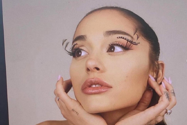 10 Artis Ini Bersikap Kasar pada Penggemar, Justin Bieber Ludahi Fans Setianya