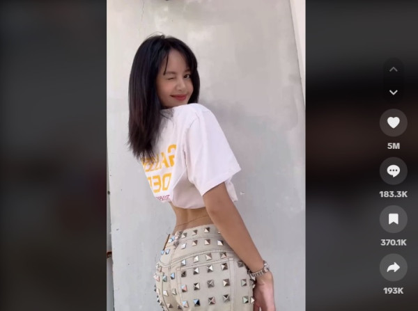 Lisa BLACKPINK Akhirnya Bikin Akun TikTok, Postingan Pertama Ditonton 19 Juta Kali