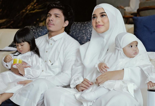 13 Artis Indonesia yang Melaksanakan Haji Furoda