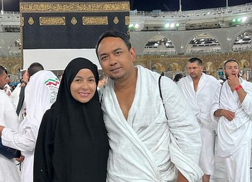 13 Artis Indonesia yang Melaksanakan Haji Furoda