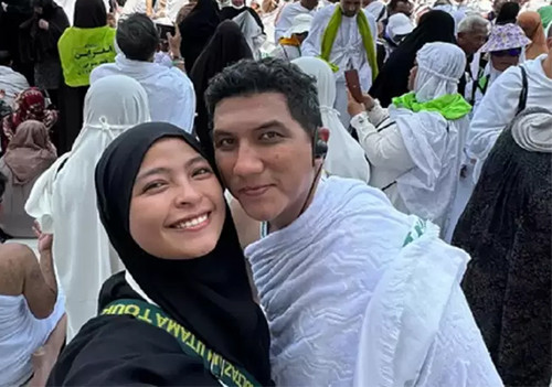 13 Artis Indonesia yang Melaksanakan Haji Furoda