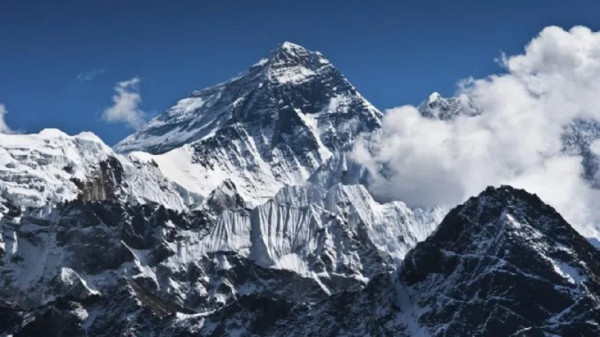 5 Gunung Terdingin di Indonesia, Ada yang Diselimuti Salju
