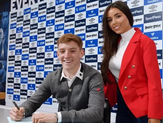 6 Wags Baru Inggris Ini Siap Menggemparkan Euro 2024, dari Model hingga Putri Artis Hollywood