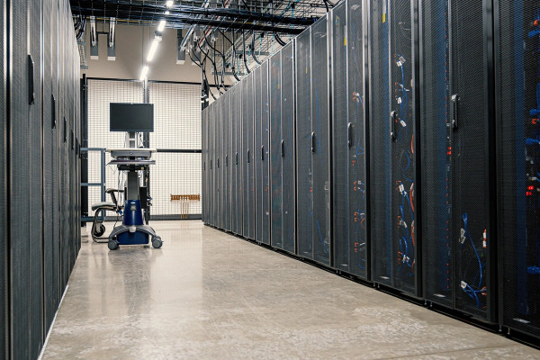 Data Center STT GDC Ikut Gunakan Kecerdasan Buatan, Ini Alasannya