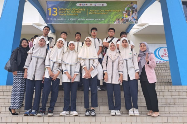 SMP Islam Amalina Raih Tiga Penghargaan di Ajang Kompetisi Ilmuwan Muda ASEAN 2024