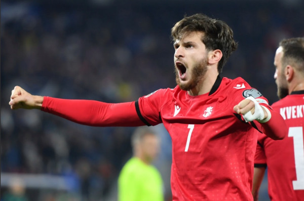 10 Pemain Muda yang Bakal Bersinar di Euro 2024, Lamine Yamal Dipagari Barcelona