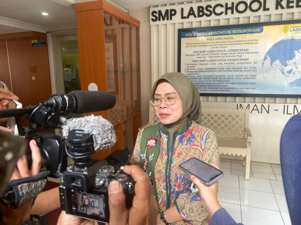Puluhan Siswa SMP Labschool Kebayoran Dikirim ke Jepang dan Spanyol
