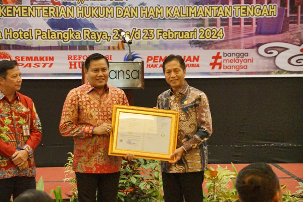 Pemkab Barito Utara Terima Berbagai Apresiasi dan Tandatangani Komitmen Bersama