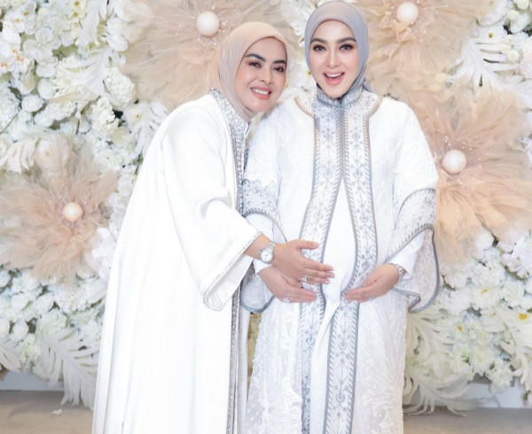 Adik Jawab Kabar Syahrini Sudah Melahirkan Anak Pertama