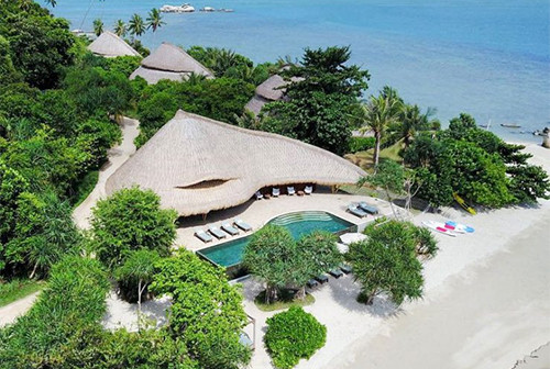 8 Rekomendasi Tempat Staycation dengan Panorama Alam Terbaik di Luar Jawa
