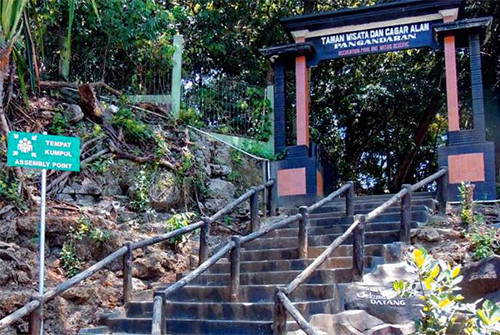 11 Tempat Wisata di Pangandaran yang Seru Dikunjungi, Cocok untuk Liburan Bareng Teman atau Keluarga