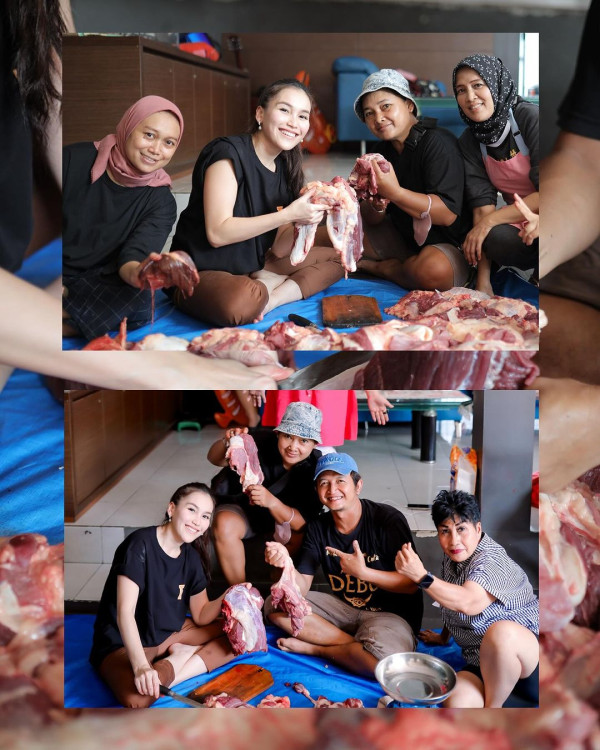 5 Potret Ayu Ting Ting Jadi Panitia Kurban, Gercep Potong Daging Bareng Keluarga