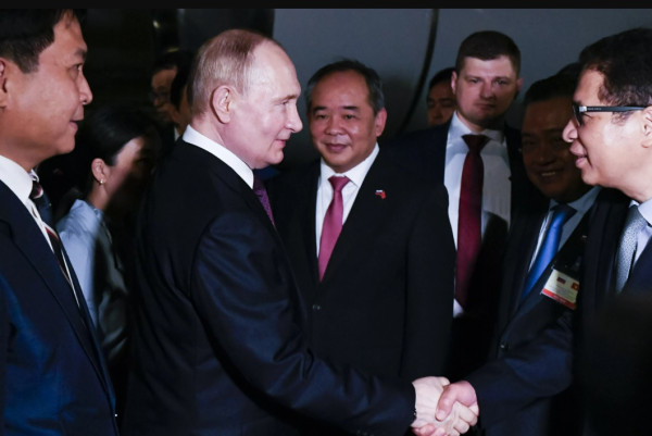 7 Motif Putin Berkunjung ke Vietnam, dari Diplomasi Bambu hingga Kemitraan Strategis