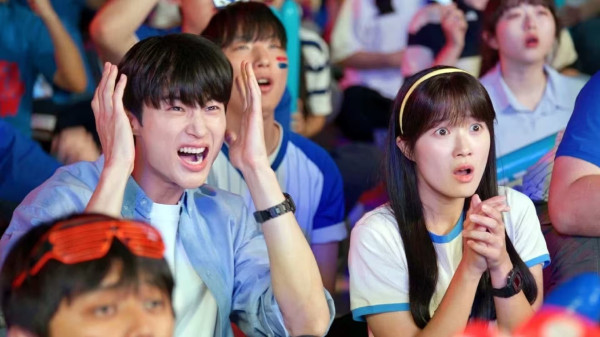 7 Drama Korea 2024 dengan Kisah Cinta Segitiga, Bikin Dilema Enggak?
