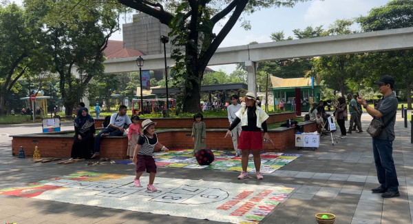 Rayakan HUT ke-497 Jakarta, TMII Bawa Pengunjung ke Masa Kecil dengan Mainan Anak-anak