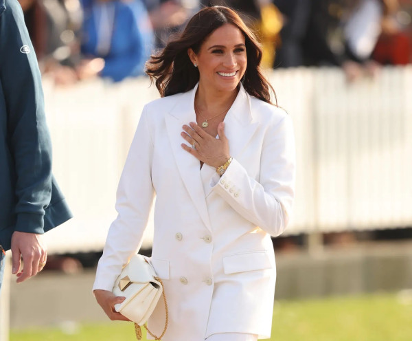 Meghan Markle Minta Tas dan Baju Gratis ke Victoria Beckham, Kerajaan Ambil Tindakan Tegas
