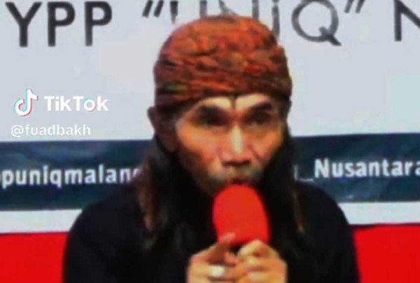 Bahasa Semut Abuya Ghufron Ulama Ponpes di Malang yang Tuai Kontroversi di Medsos