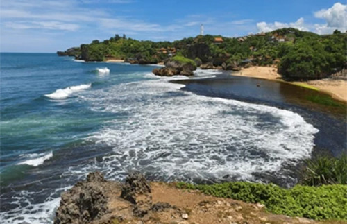 9 Rekomendasi Pantai Menakjubkan di Jogja, Nomor 7 Mirip Bali