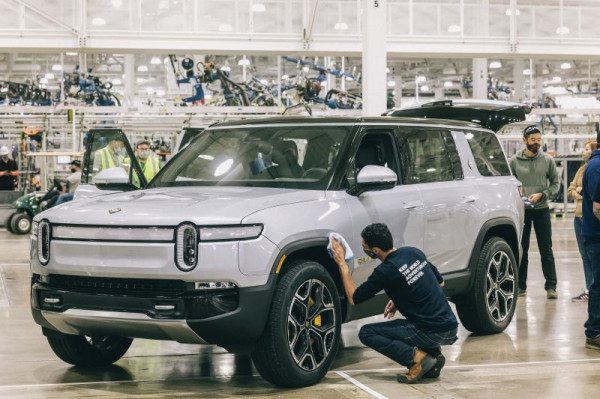 Ingin Hadang Mobil Listrik China, VW Suntik Rp82 Triliun ke Startup Asal California Rivian