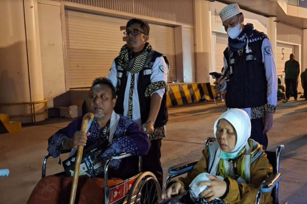 Ketika Jurnalis MCH Mewakafkan Diri Melayani Tamu Allah di Tanah Suci