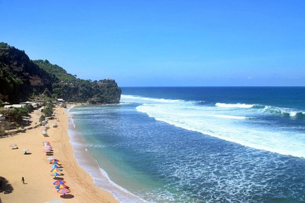 8 Pantai Terindah di Gunungkidul bak Surga Tersembunyi Yogyakarta