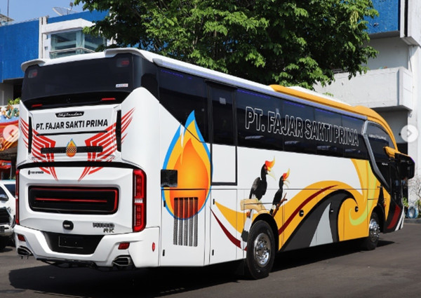 New Armada Luncurkan Bus Mewah Skylander R22 untuk Antar-Jemput Karyawan Tambang