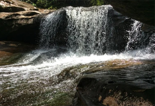 7 Tempat Wisata Dingin di Kalimantan, Nomor 6 Salah Satu Puncak Tertinggi di Indonesia