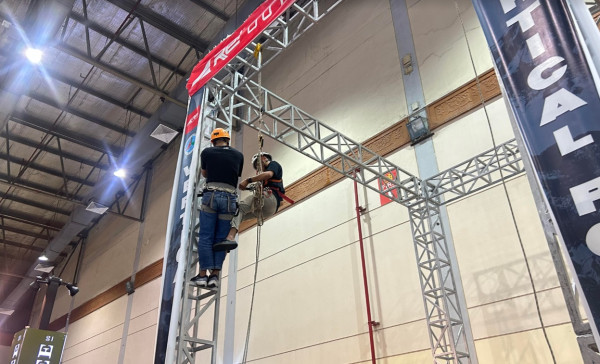 5 Aktivitas Seru di Indofest 2024, Vertical Rope Climbing Jadi Favorit