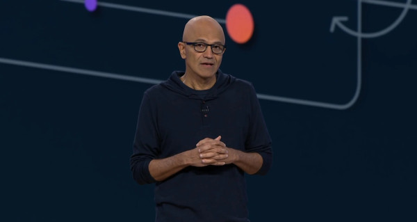 Strategi Kontras Apple dan Microsoft dalam Memanfaatkan ChatGPT