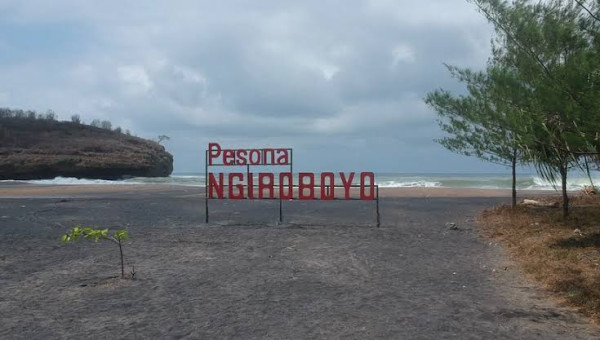 8 Pantai Terindah di Pacitan, Nomor 4 Dijuluki Raja Ampatnya Jawa