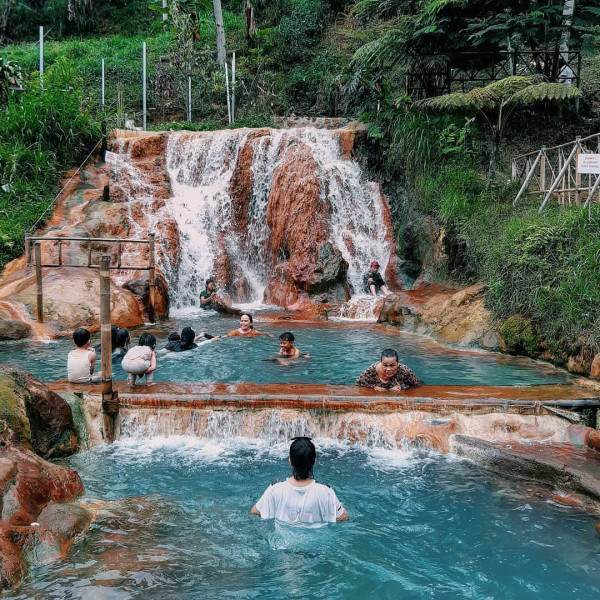 5 Tempat Wisata Berendam Air Panas di Bandung, Nomor 3 Pemandian Raja dan Bangsawan