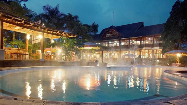 5 Tempat Wisata Berendam Air Panas di Bandung, Nomor 3 Pemandian Raja dan Bangsawan