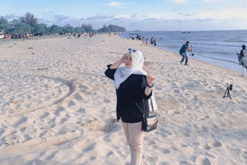 7 Pantai Pasir Putih Terindah di Kalimantan, Panoramanya Romantis dan Instagramable