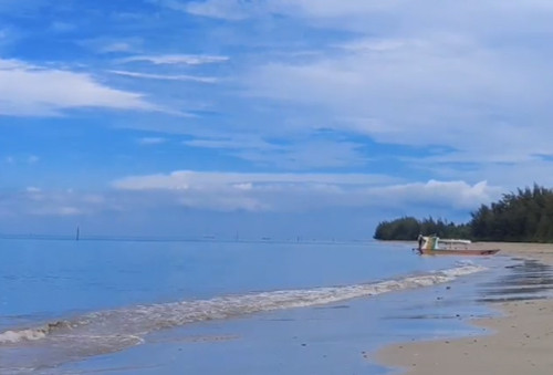 7 Pantai Pasir Putih Terindah di Kalimantan, Panoramanya Romantis dan Instagramable
