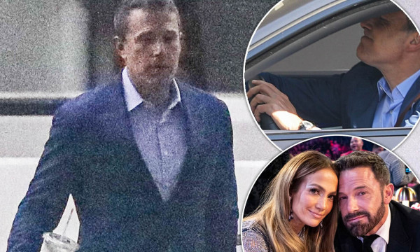 Ben Affleck Lepas Cincin Kawin di Tengah Rumor Cerai dengan Jennifer Lopez