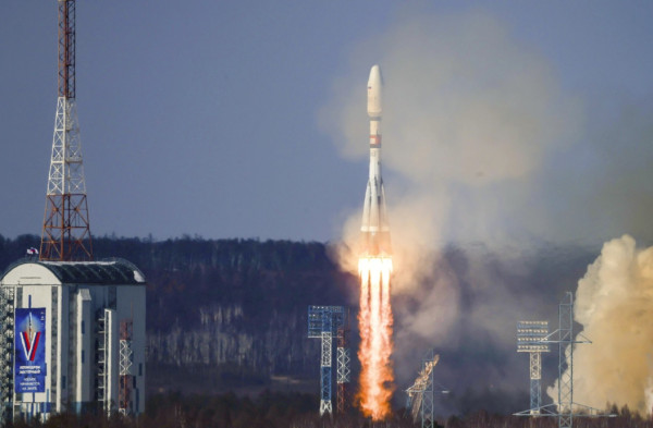 Mengapa Rusia Menyebar 2.600 Satelit pada 2036?