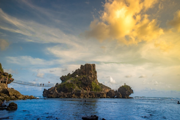 6 Pantai di Yogyakarta yang Mirip Bali, Tak Perlu Jauh-jauh ke Pulau Dewata