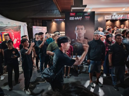 One Pride MMA 80: Ferdian Paleka Akhirnya Bentrok Kaisar Kumis di GOR Sahabat Semarang