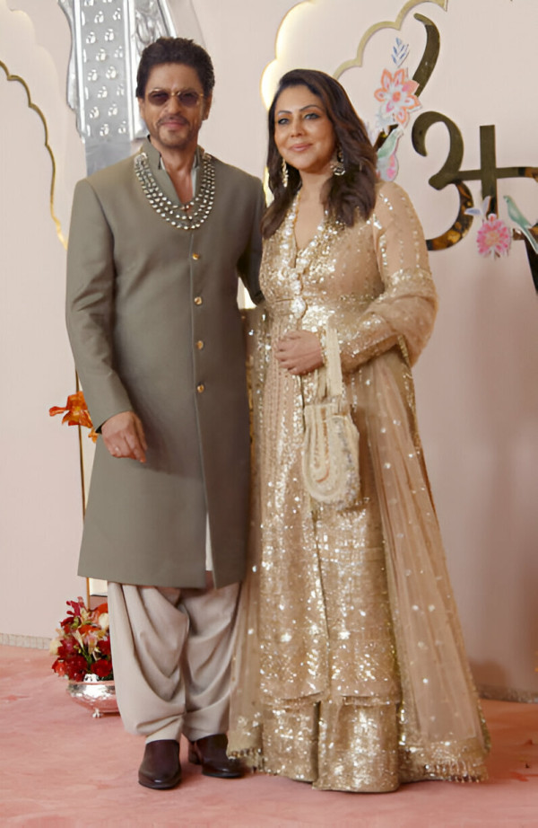 5 Potret Artis Hollywood di Pernikahan Anant Ambani-Radhika Merchant, Glamor dengan Busana India