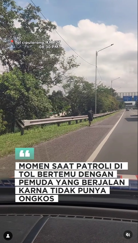 Pilu! Tak Punya Ongkos untuk Pulang, Pria Ini Nekat Jalan Kaki di Tol Cileunyi-Padalarang