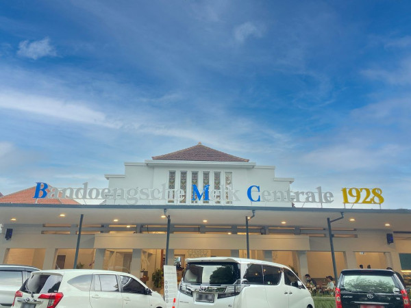 5 Tempat Makan di Bandung yang Sudah Ada sejak Zaman Penjajahan Belanda