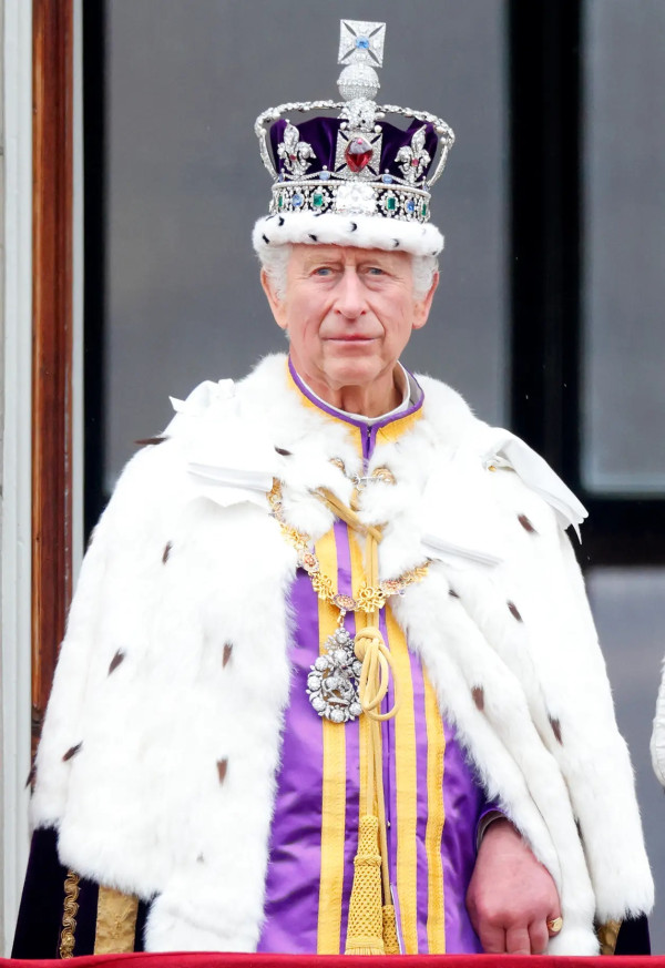Raja Charles III Pernah Ditembak di Atas Panggung seperti Donald Trump