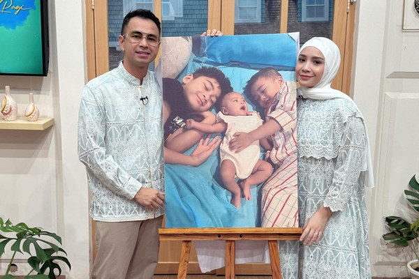 Rafathar Umumkan Nagita Slavina Hamil, Raffi Ahmad Minta Doa