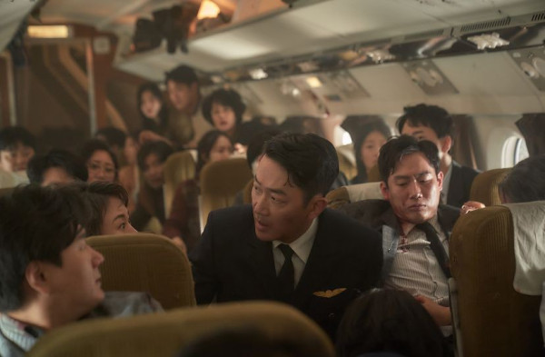 Review Film Hijack 1971: Kisah Pembajakan Pesawat dengan Bumbu Sosial Politik