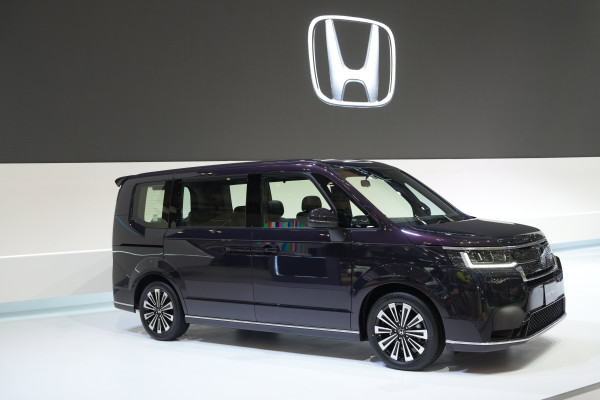 Evolusi Honda Step WGN dari Generasi Pertama 1996 hingga Terbaru di GIIAS 2024
