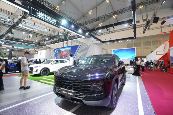 Jetour Hadir di GIIAS 2024 dengan Strategi Berbeda: Fokus SUV Bensin & Hybrid, Mobil Listrik Menyusul